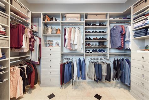 custom closet systems las vegas.